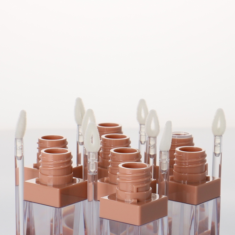 New Arrival Unique Luxury Style Special Bulk Filling Space Lip Gloss Wand Tube Free Shipping With Private Label