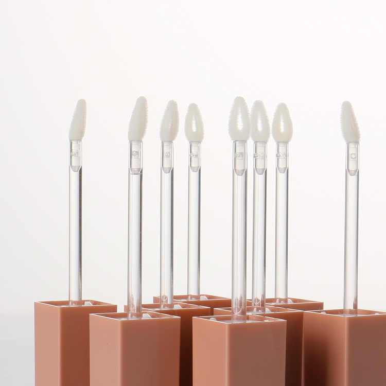 New Arrival Unique Luxury Style Special Bulk Filling Space Lip Gloss Wand Tube Free Shipping With Private Label