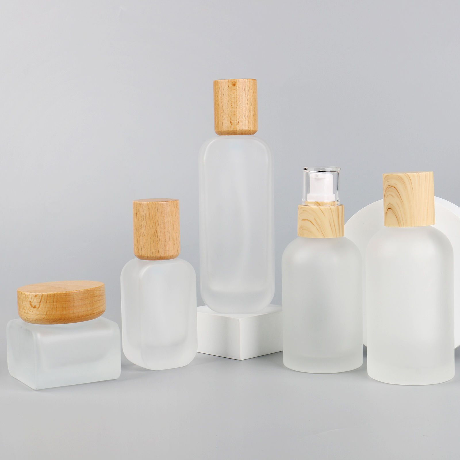 30g 30ml 60ml 100ml Skincare Frosted Clear E30ml ssential Oil Bamboo Glass Cosmetic Spray Lotion Pump Bottles And Cream Jar Packaging Set
