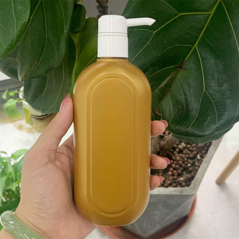 300ml 450ml Eco Friendly Refillable Body Wash Container PE Plastic Flat Round Empty Shampoo Bottle With Lotion Pump