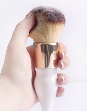 Pro Cosmetics Tools Kabuki Brush Soft White Short Handle Blush Brush Fluffy Face Foundation Makeup Powder Brushes