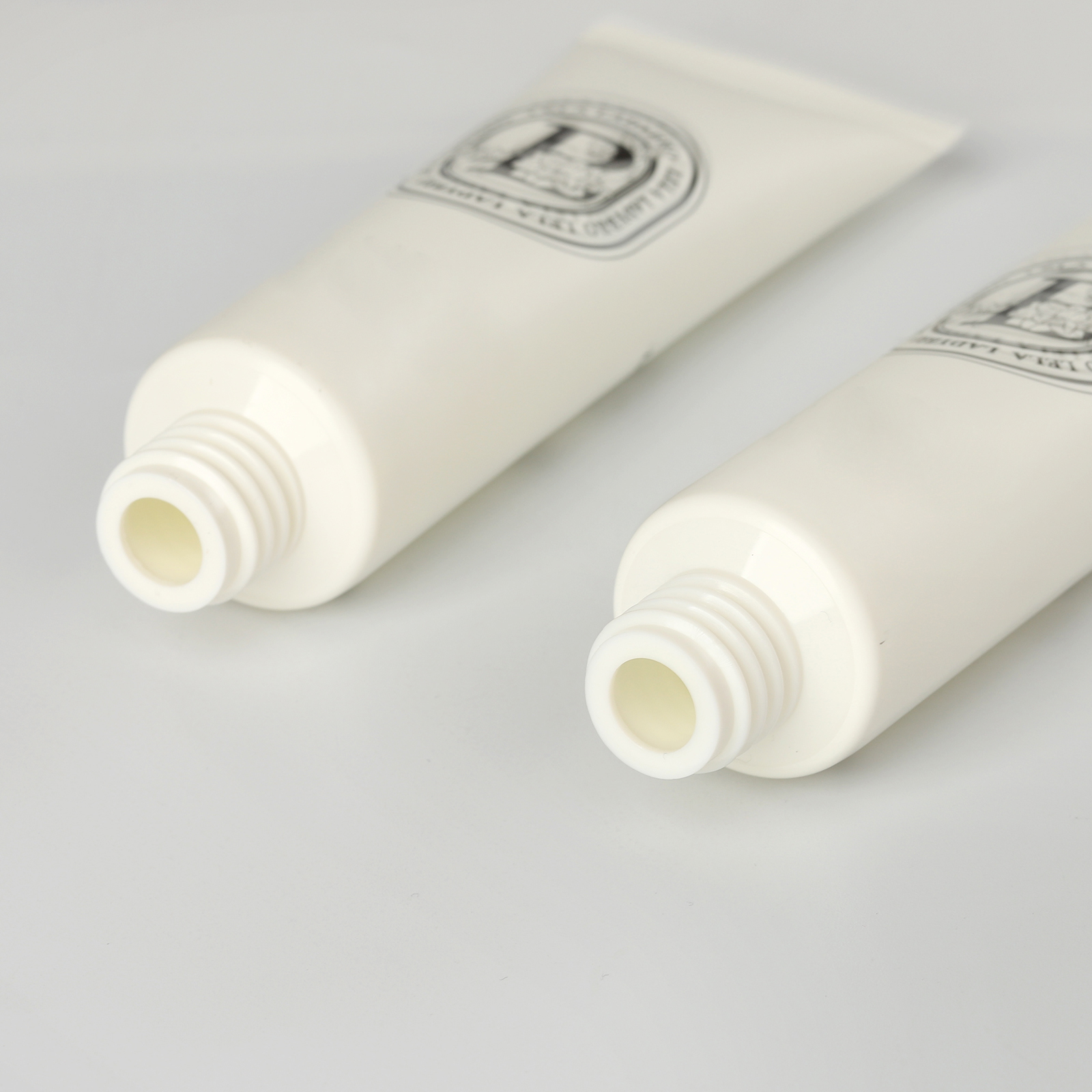 50ml Liquid Foundation Bb Cream Serum Packaging 50ml PE Plastic Empty Pump Tube Airless Squeeze White Soft Tube