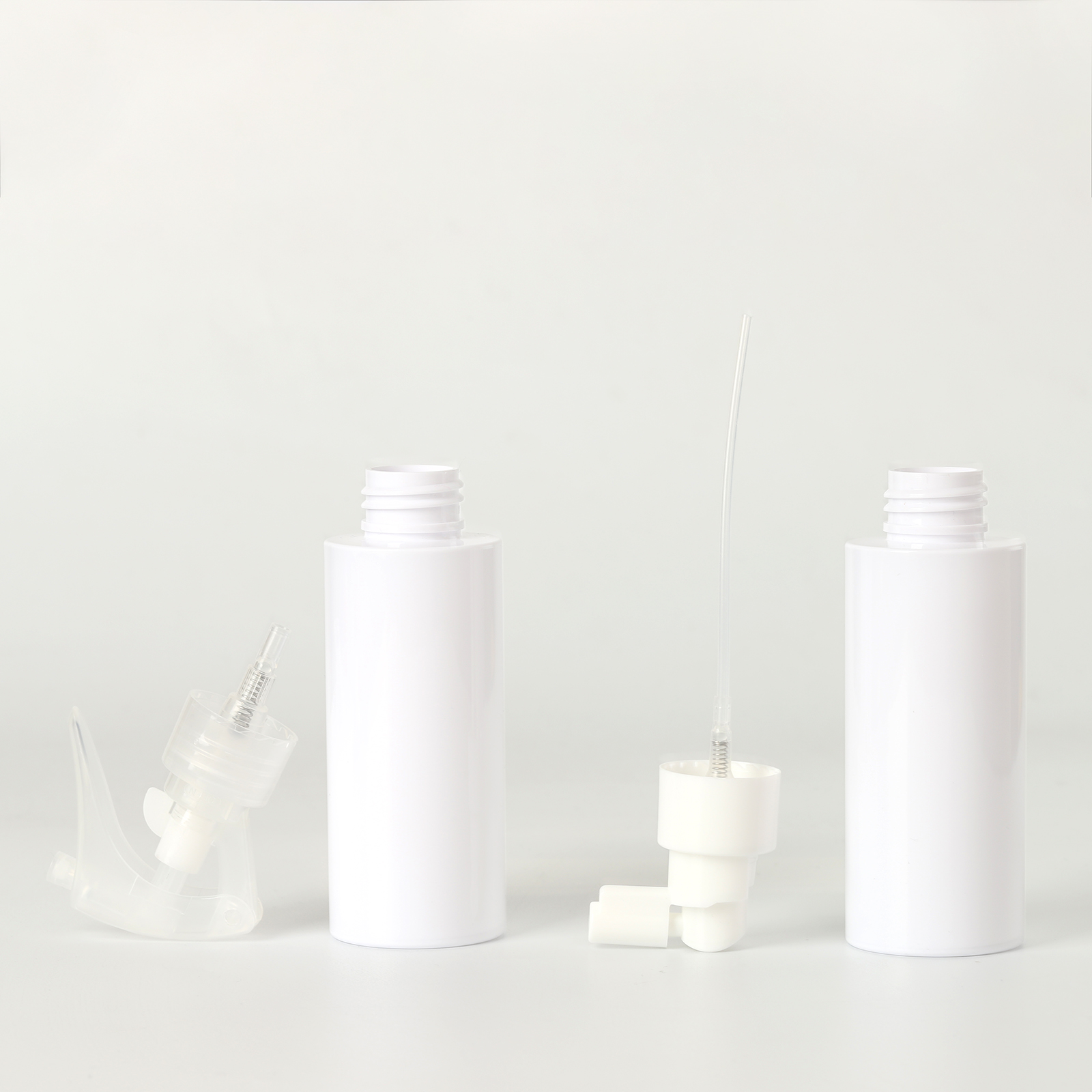 Empty 100ml 200ml 250ml White PET Plastic Water Trigger Spray Bottle With Trigger Nasal Sprayer