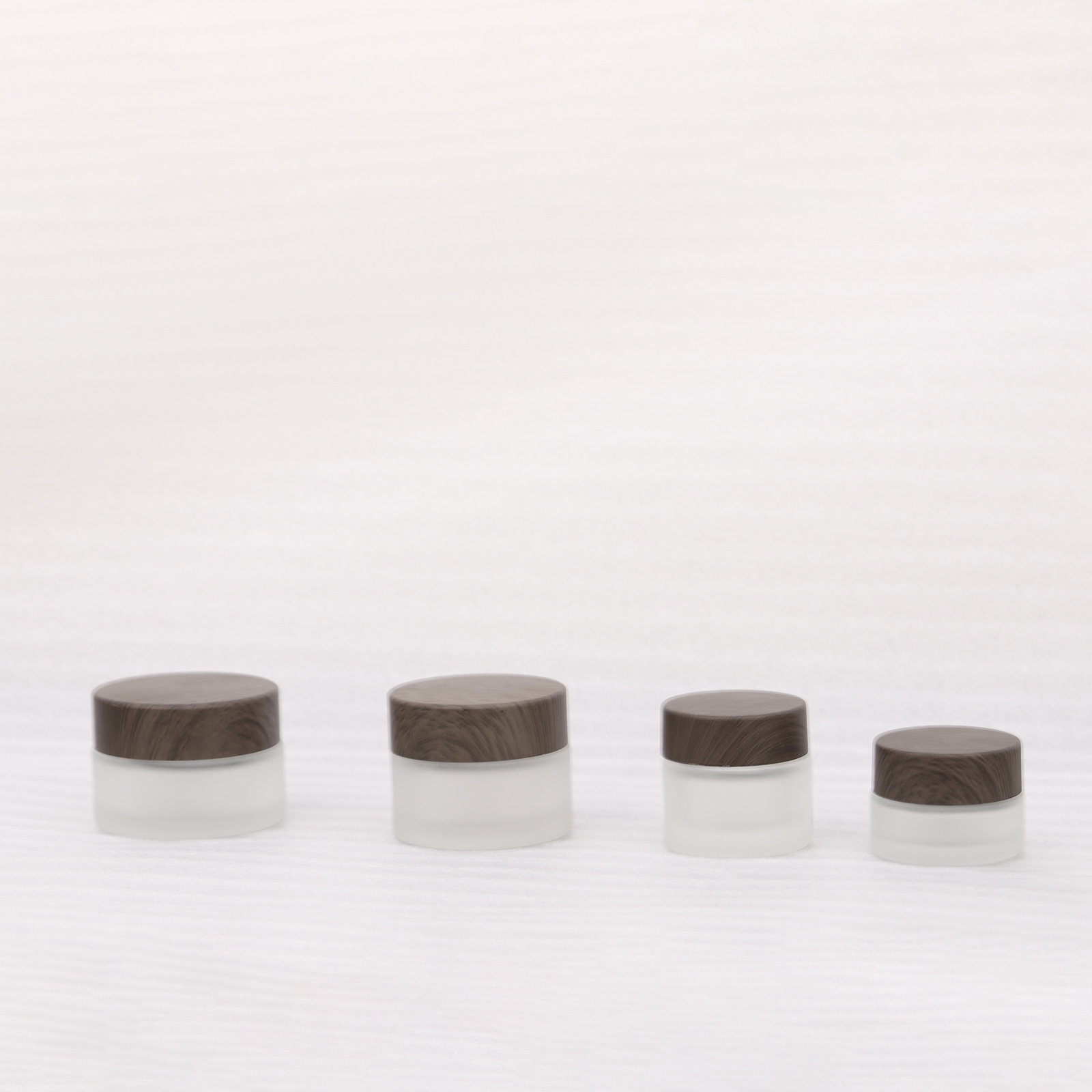 5g 10g 15g 20g 30g 50g 100g 200g Empty Frosted Glass Cosmetic Cream Jars With Plastic Wood Grain Lid