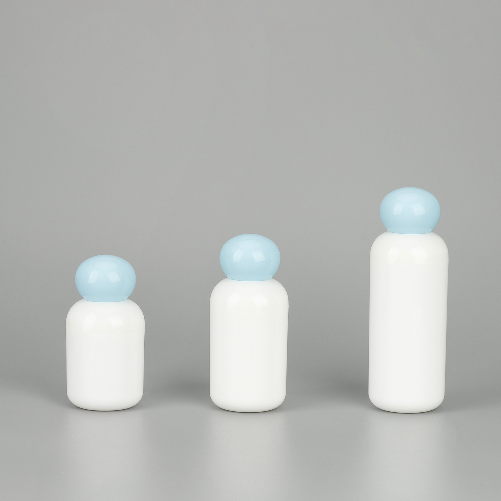 Round Boston Recyclable PP Face Cream Body Lotion Container Plastic Airless Pump Bottle With Ball Cap