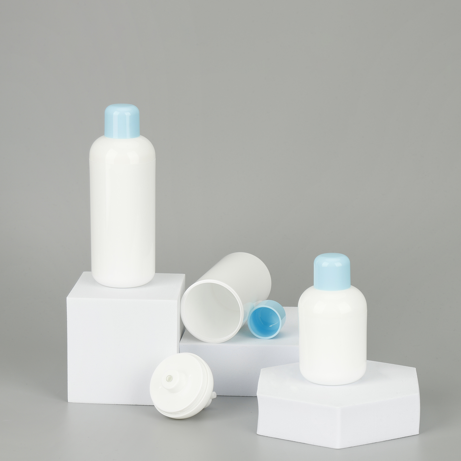 30ml 50ml 100ml Cosmetic Empty Refill Lotion Containers Cute Round Boston Shape PP Lotion Pump Airless Bottle