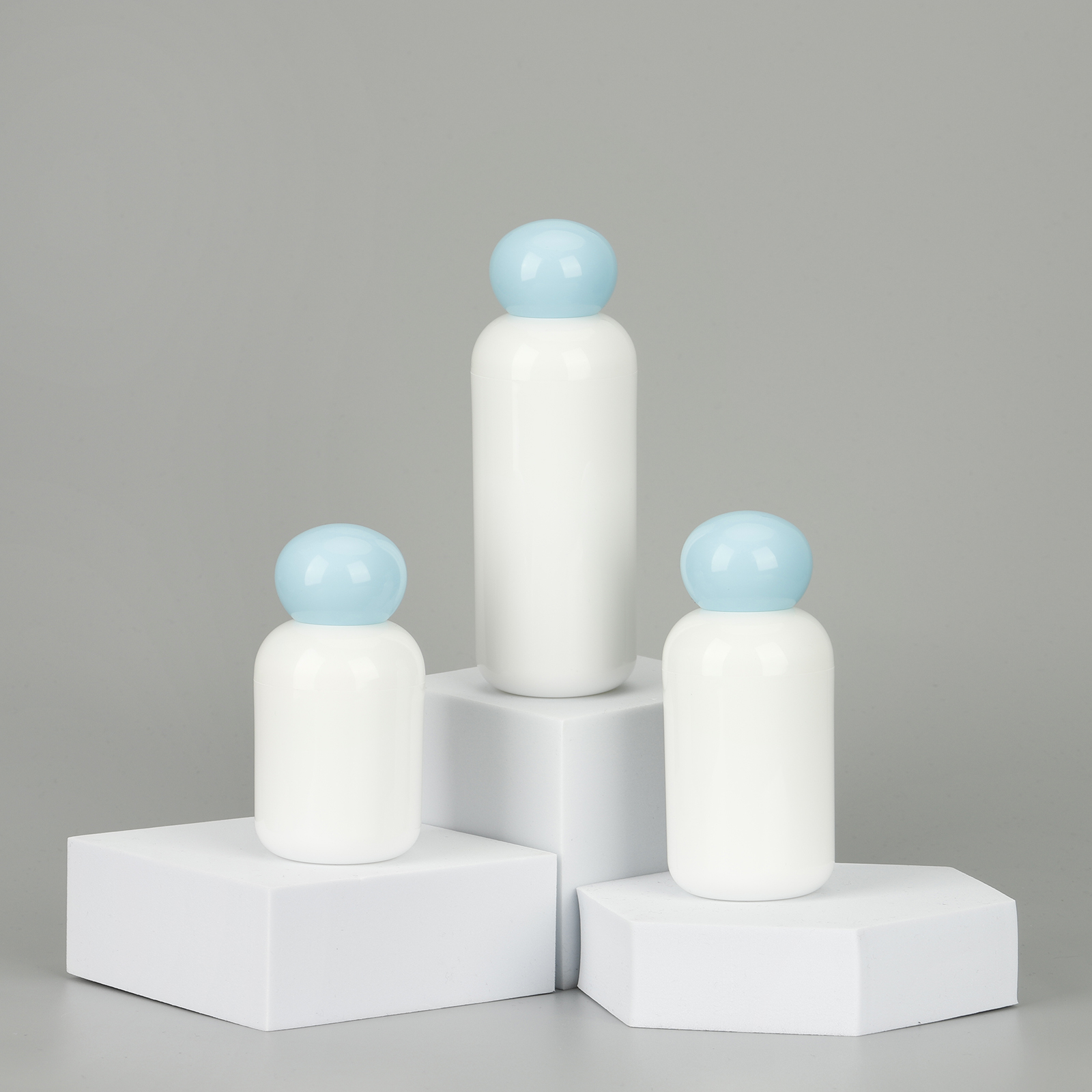 Round Boston Recyclable PP Face Cream Body Lotion Container Plastic Airless Pump Bottle With Ball Cap